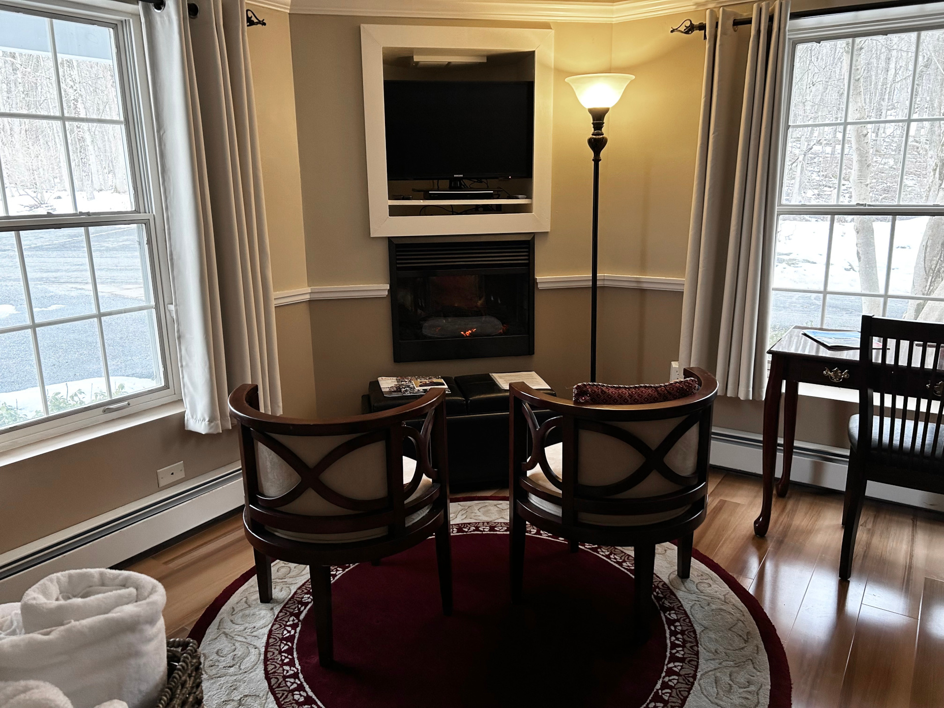 The Thissen Room Seating Area