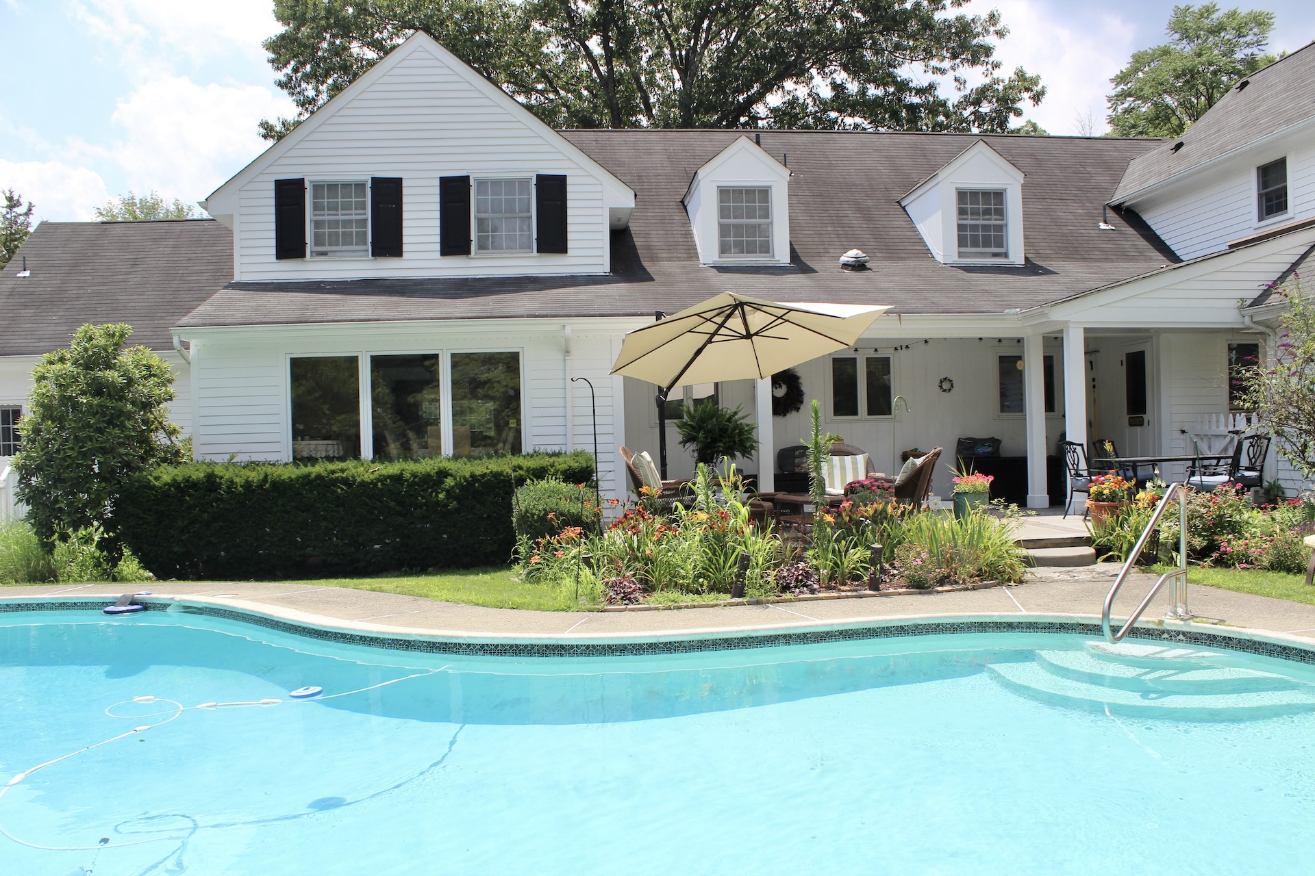 The Ampersand Inn Pool