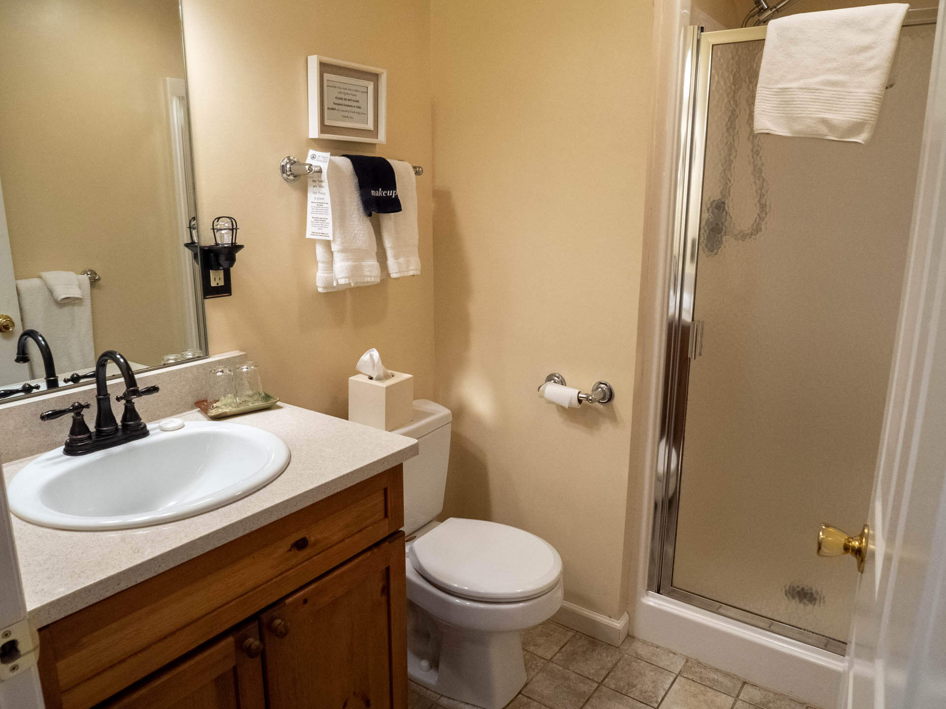 The Curci Room Bathroom